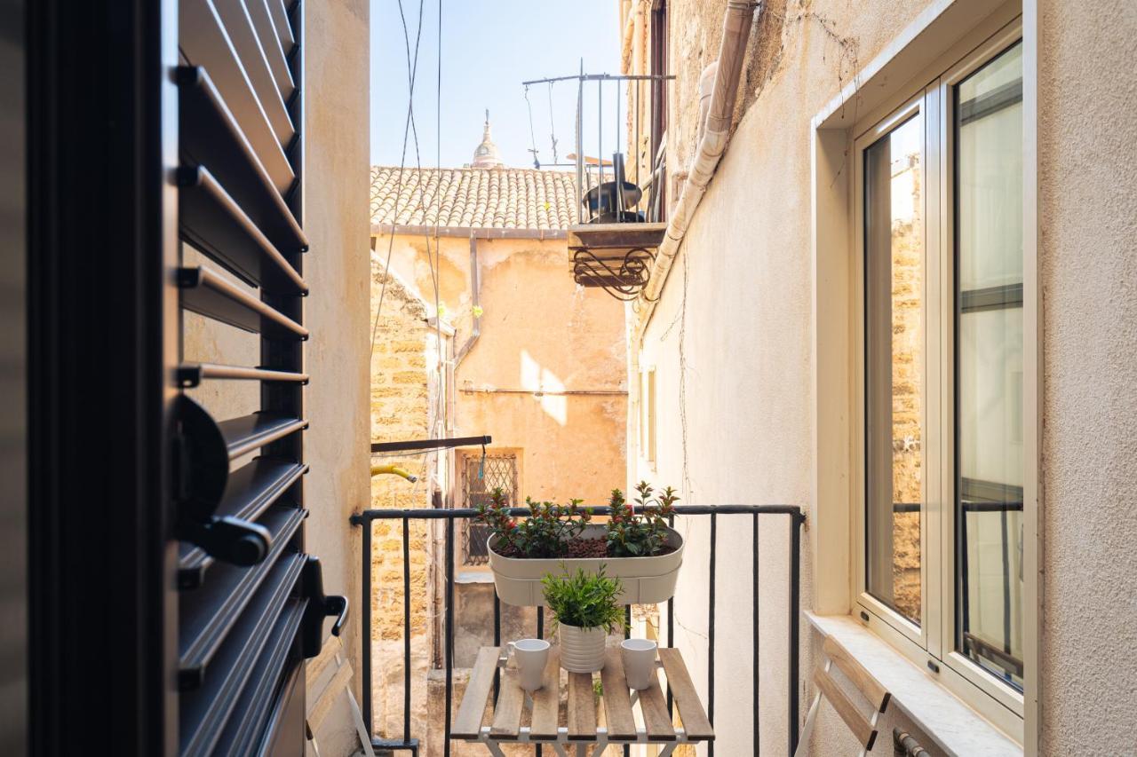 Open Sicily Residence - Central Apartments Near Quattro Canti Palermo Exterior photo
